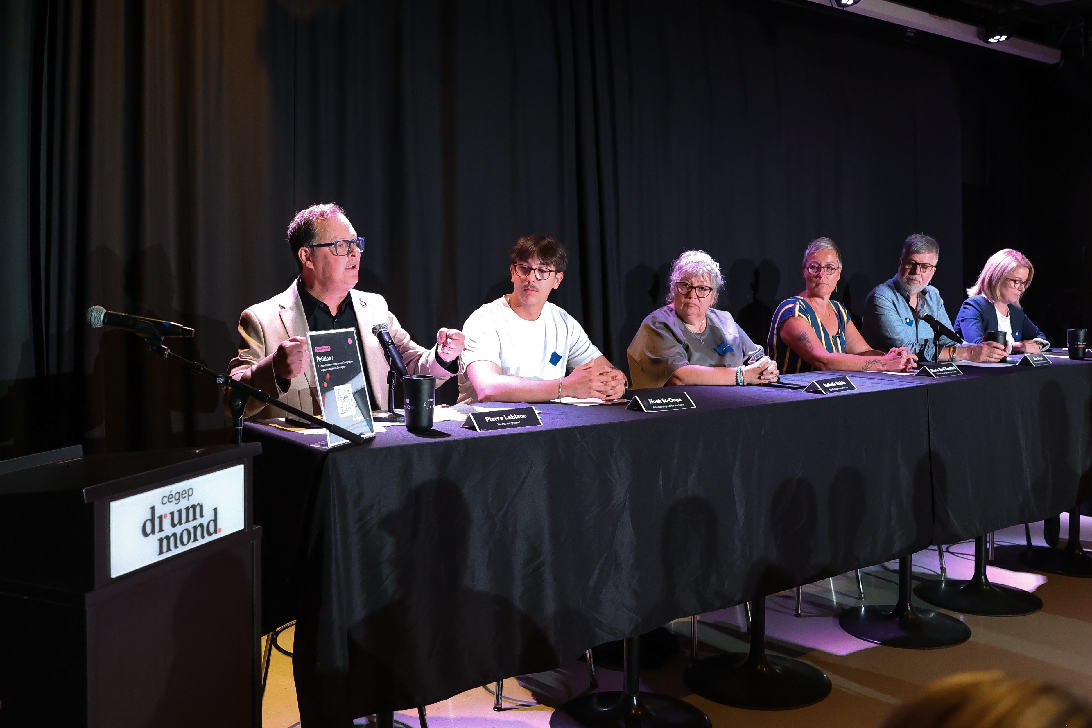 Mobilisation du Cégep Drummond contre les compressions budgétaires imposées au réseau collégial 