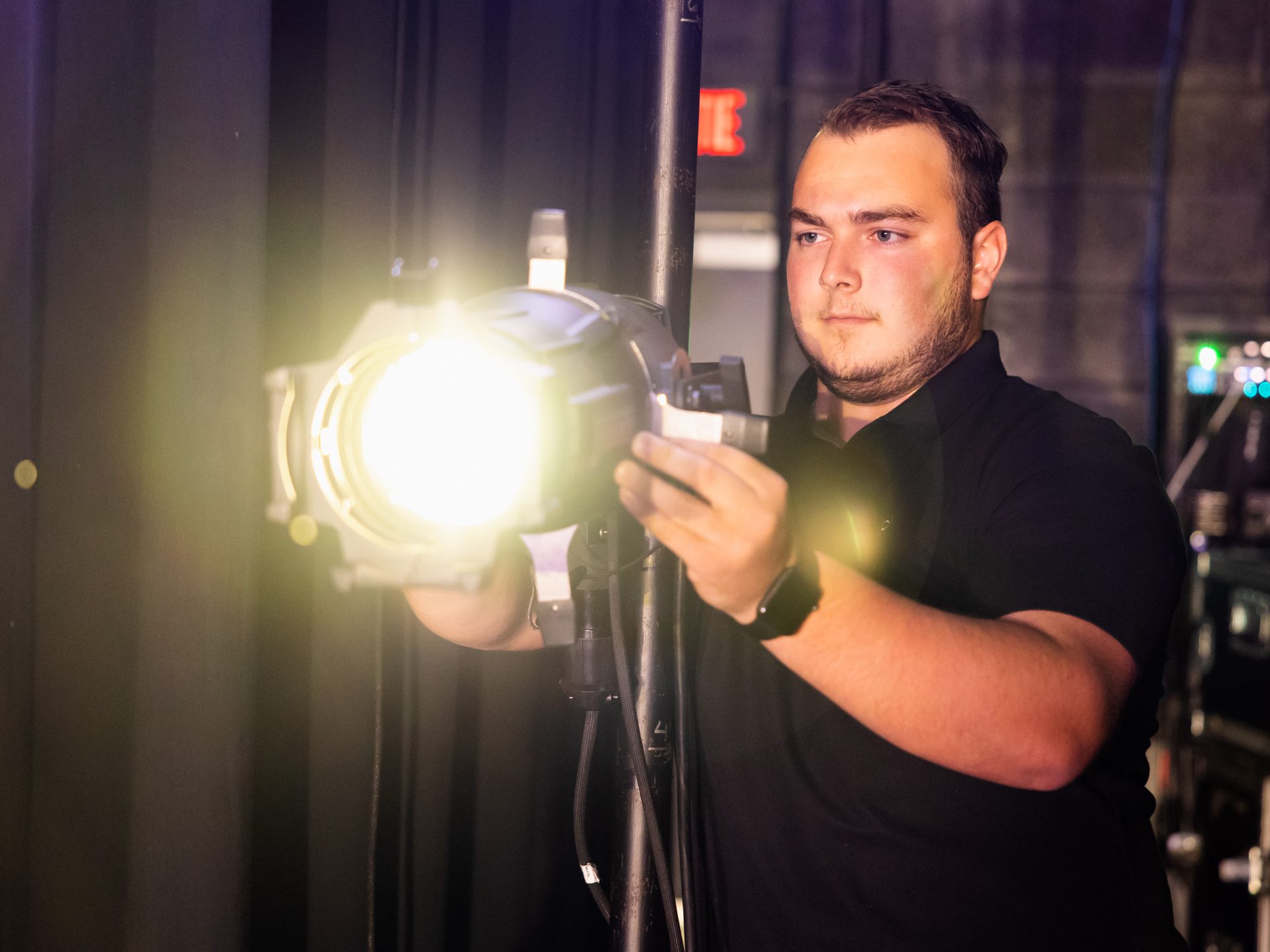 AEC Techniques spécialisées en production scénique
